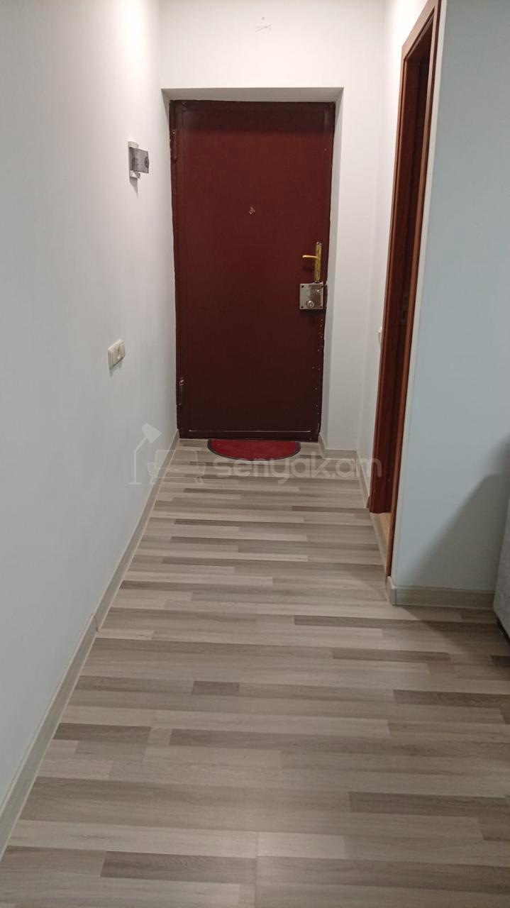 2 Սենյականոց Բնակարան Քարե Շենքում, 65քմ, 1/5 հարկ, Դիզայներական Վերանորոգված, Կահավորված, Արևկող