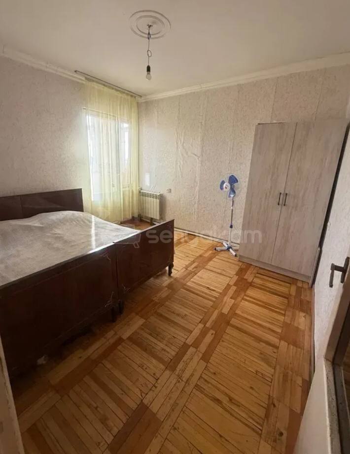 3 Սենյականոց Բնակարան, 79քմ, 11/16 հարկ, Նորմալ Վիճակում