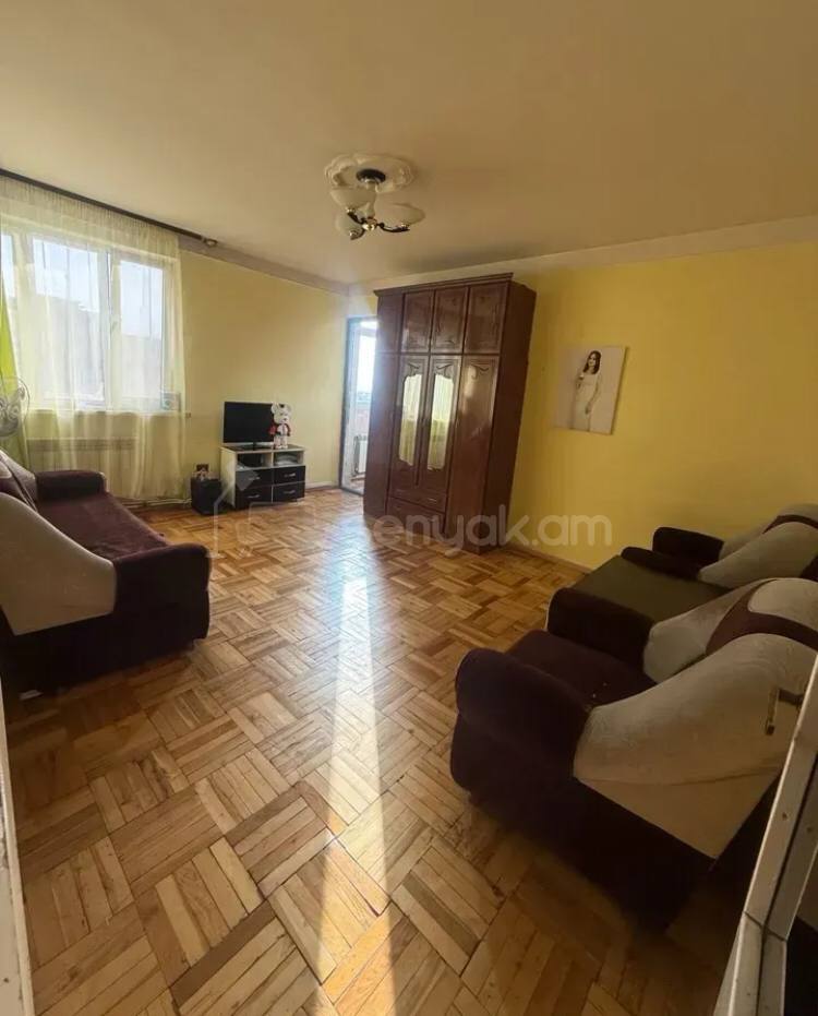 3 Սենյականոց Բնակարան, 79քմ, 11/16 հարկ, Նորմալ Վիճակում
