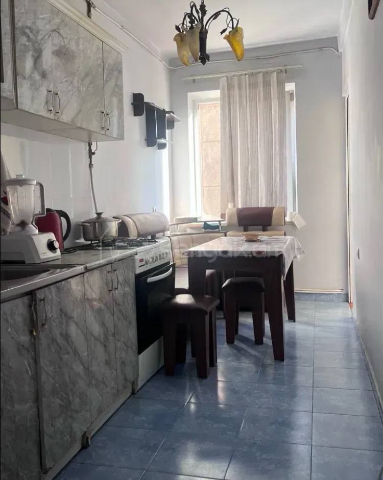 3 Սենյականոց Բնակարան, 74քմ, 3/9 հարկ, Կոսմետիկ Վերանորոգված