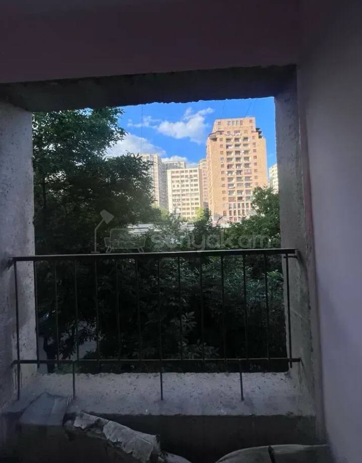 3 Սենյականոց Բնակարան, 74քմ, 3/9 հարկ, Կոսմետիկ Վերանորոգված