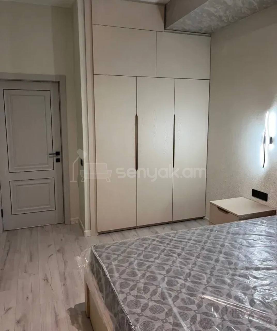 2 Սենյականոց Բնակարան Նորակառույցում, 44քմ, 3/14 հարկ, Կապիտալ Վերանորոգված, Կահավորված, Արևկող