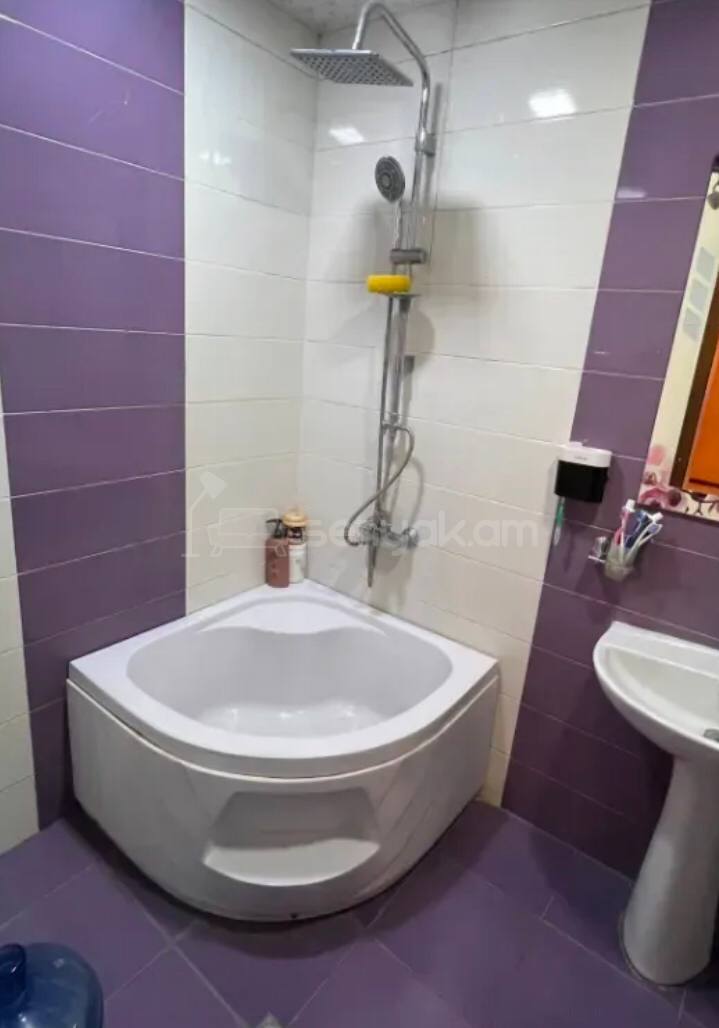 2 Սենյականոց Բնակարան, 68քմ, 5/9 հարկ, Կոսմետիկ Վերանորոգված
