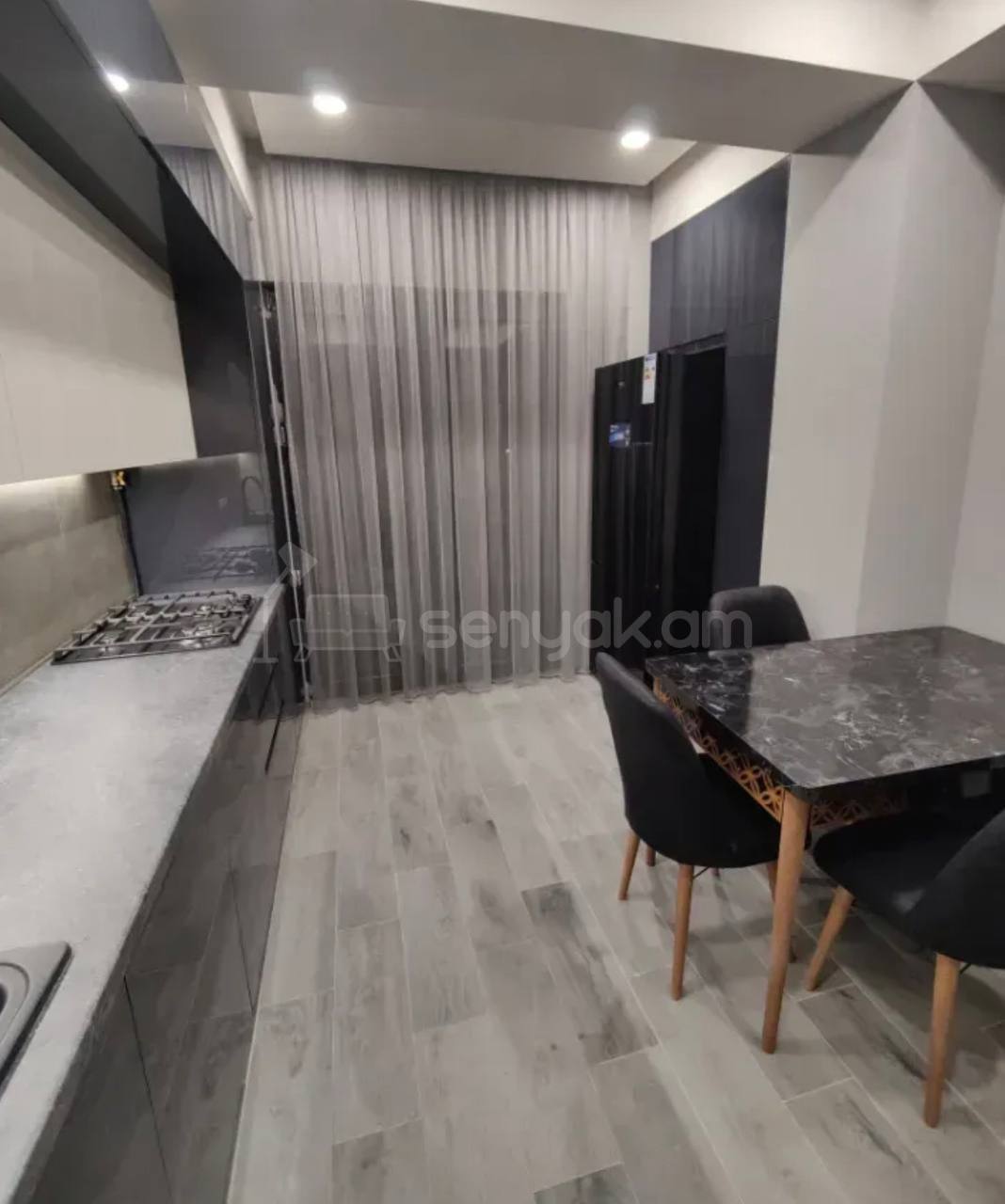 4 Սենյականոց Բնակարան Նորակառույցում, 120քմ, 5/13 հարկ, Կապիտալ Վերանորոգված