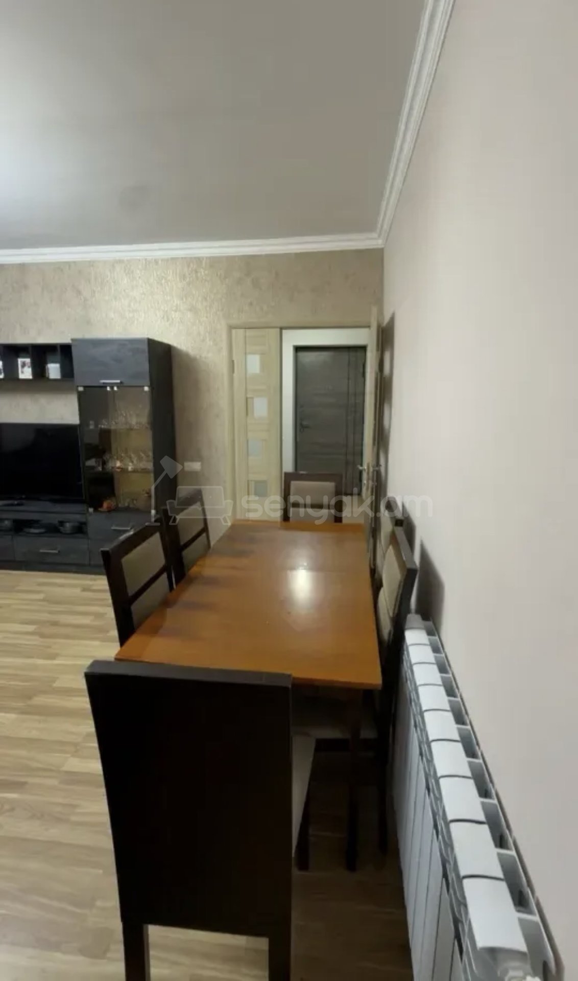 4 Սենյականոց Բնակարան Քարե Շենքում, 129քմ, 5/5 հարկ, Կապիտալ Վերանորոգված