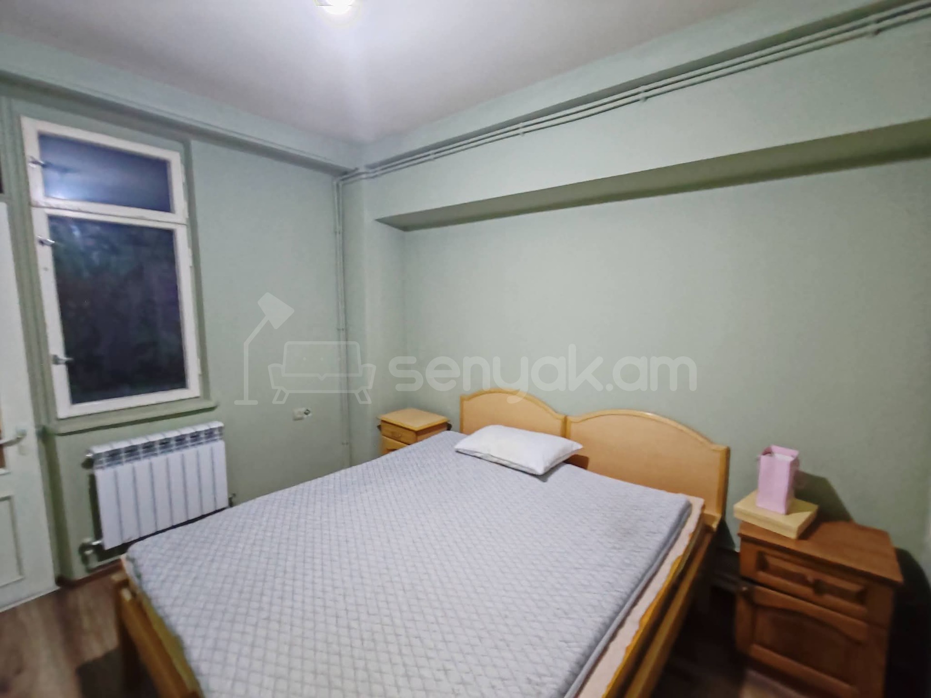 4 Սենյականոց Բնակարան, 80քմ, 5/7 հարկ, Նորմալ Վիճակում, Կահավորված, Արևկող
