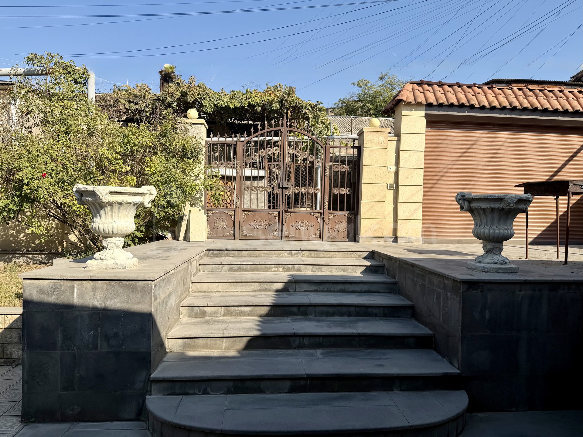 5 Սենյականոց Շքեղ Առանձնատուն, 128քմ, Ավտոտնակով