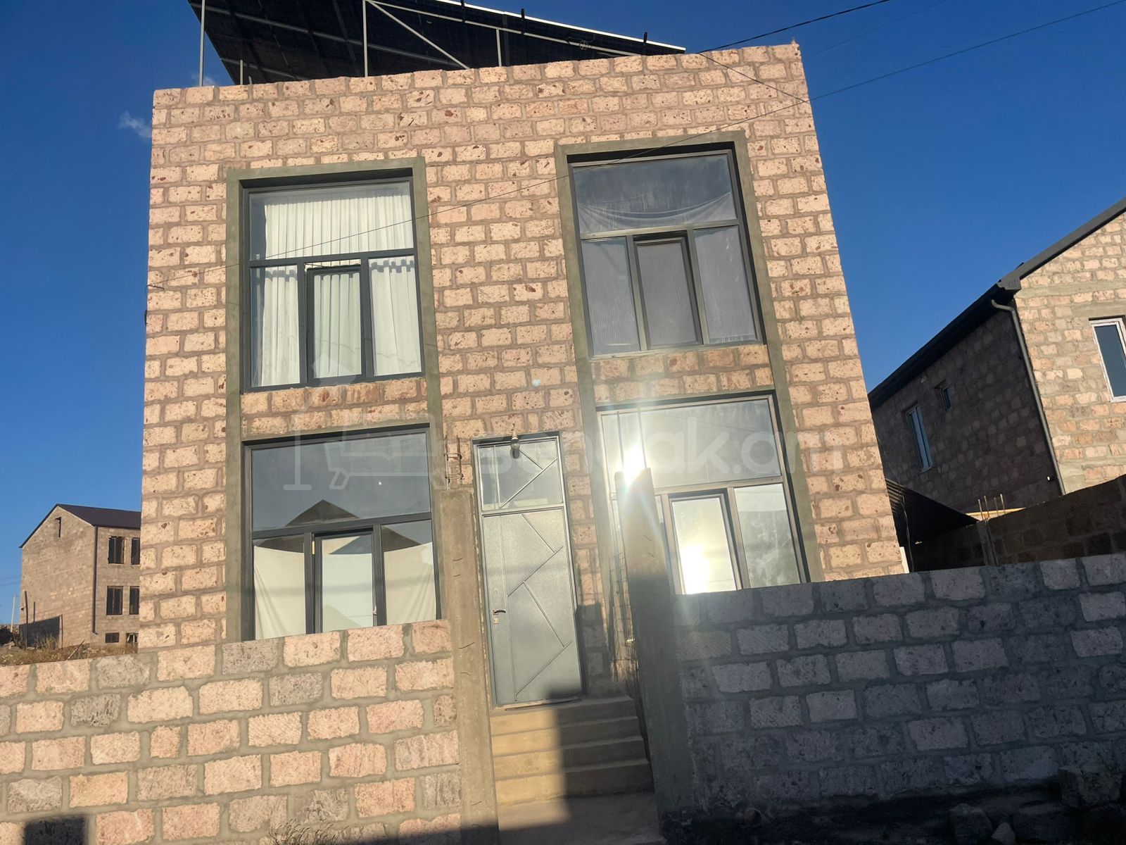 4 Սենյականոց Սեփական Տուն, 103քմ, Կապիտալ Վերանորոգված