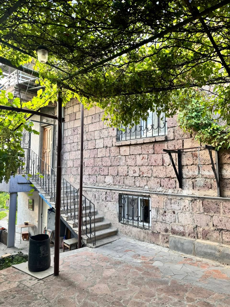 6 Սենյականոց Ամառանոց, 175քմ, Ավտոտնակով