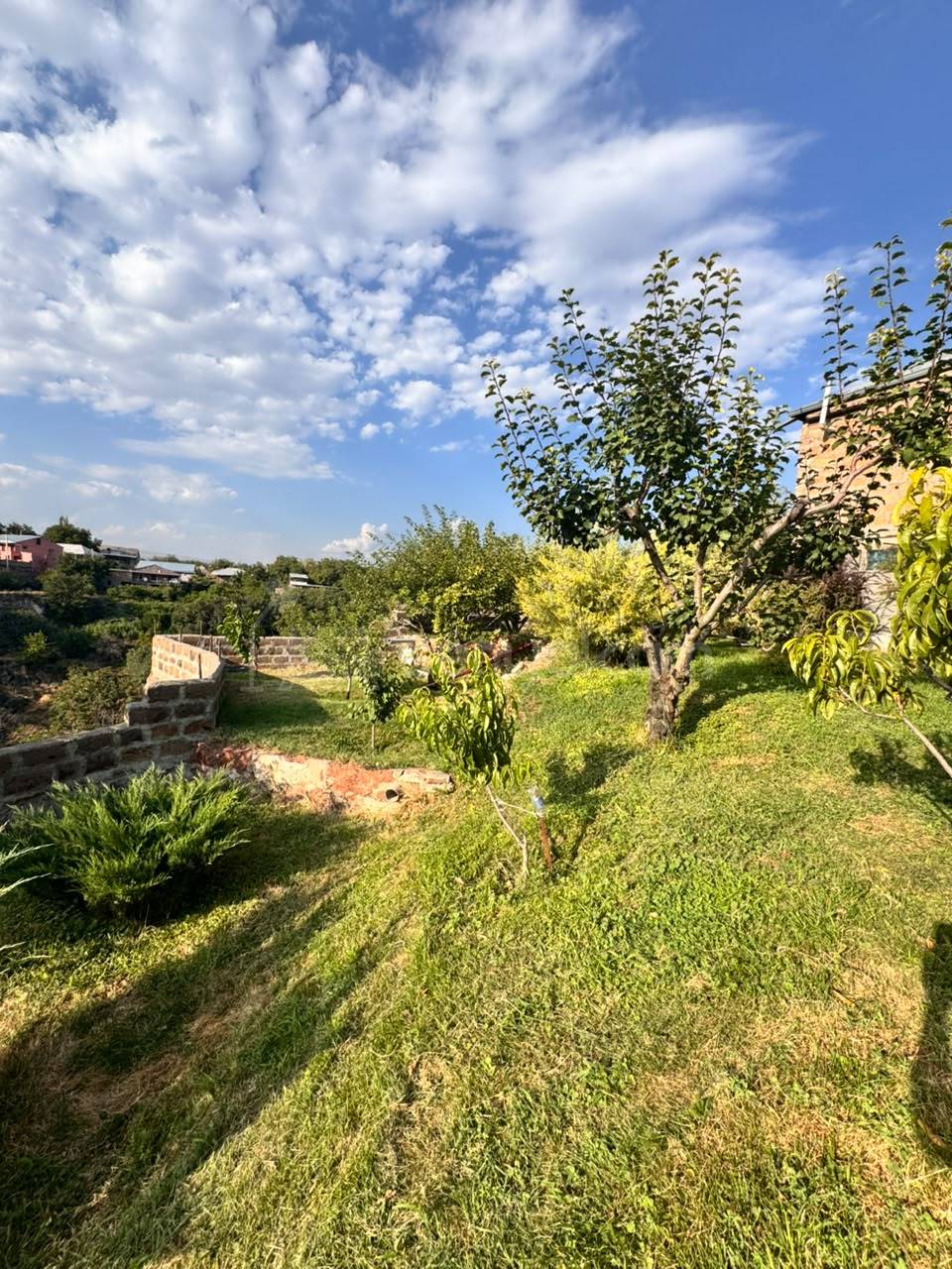 6 Սենյականոց Ամառանոց, 175քմ, Ավտոտնակով
