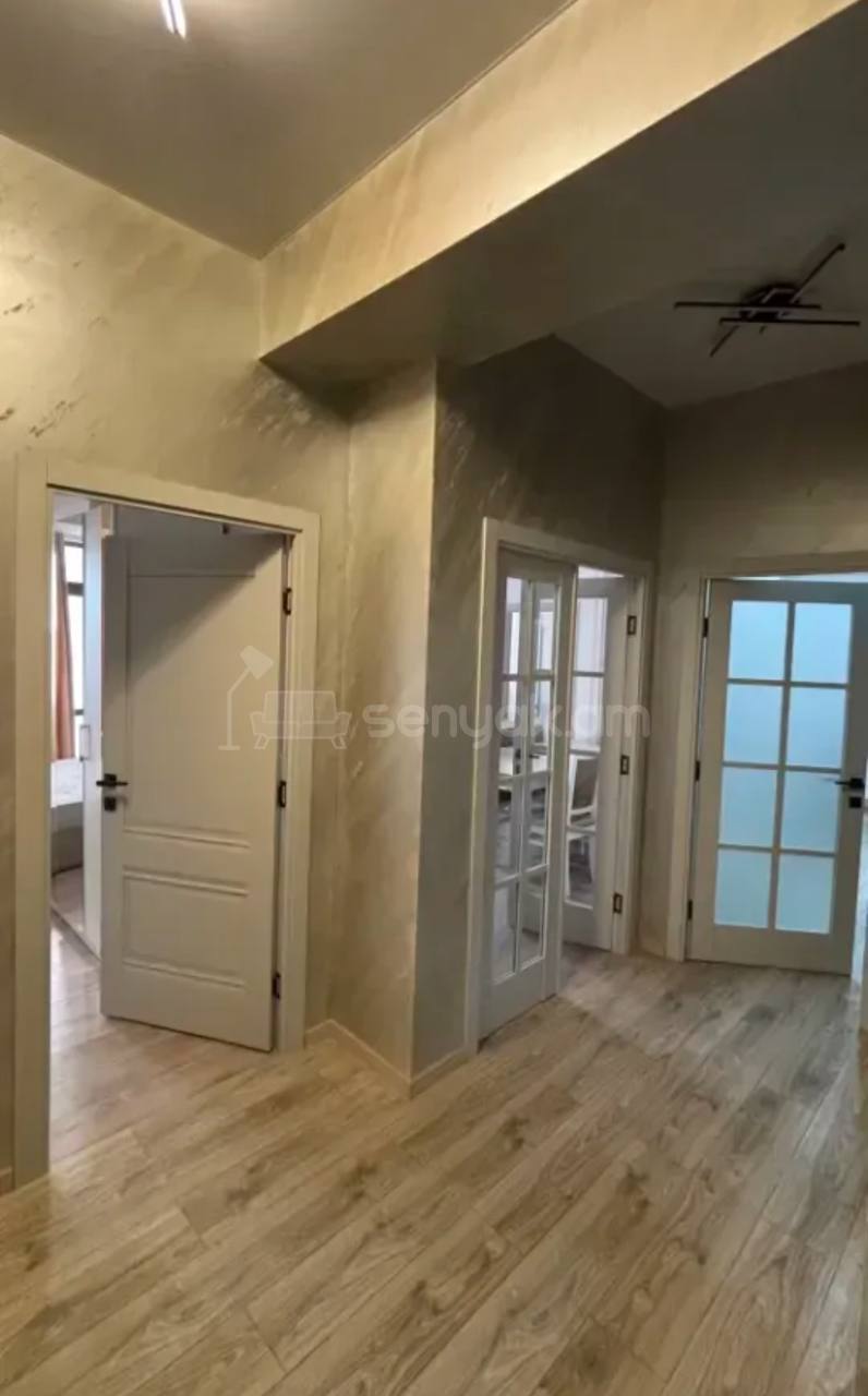 4 Սենյականոց Բնակարան, 74քմ, 2/10 հարկ, Կապիտալ Վերանորոգված, Կահավորված