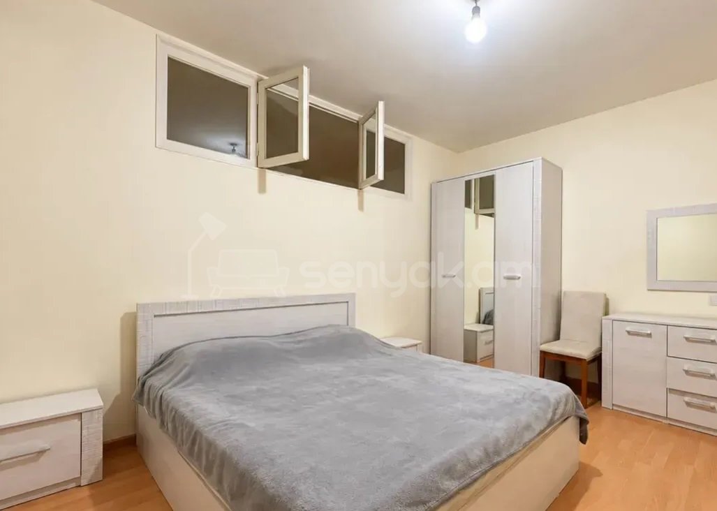 3 Սենյականոց Բնակարան Քարե Շենքում, 71քմ, 4/5 հարկ, Կոսմետիկ Վերանորոգված