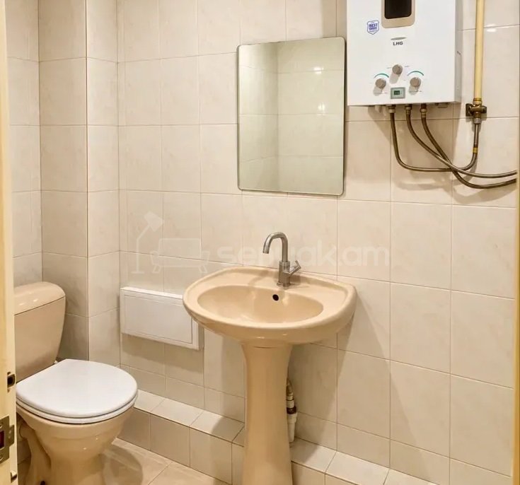 3 Սենյականոց Բնակարան Քարե Շենքում, 71քմ, 4/5 հարկ, Կոսմետիկ Վերանորոգված