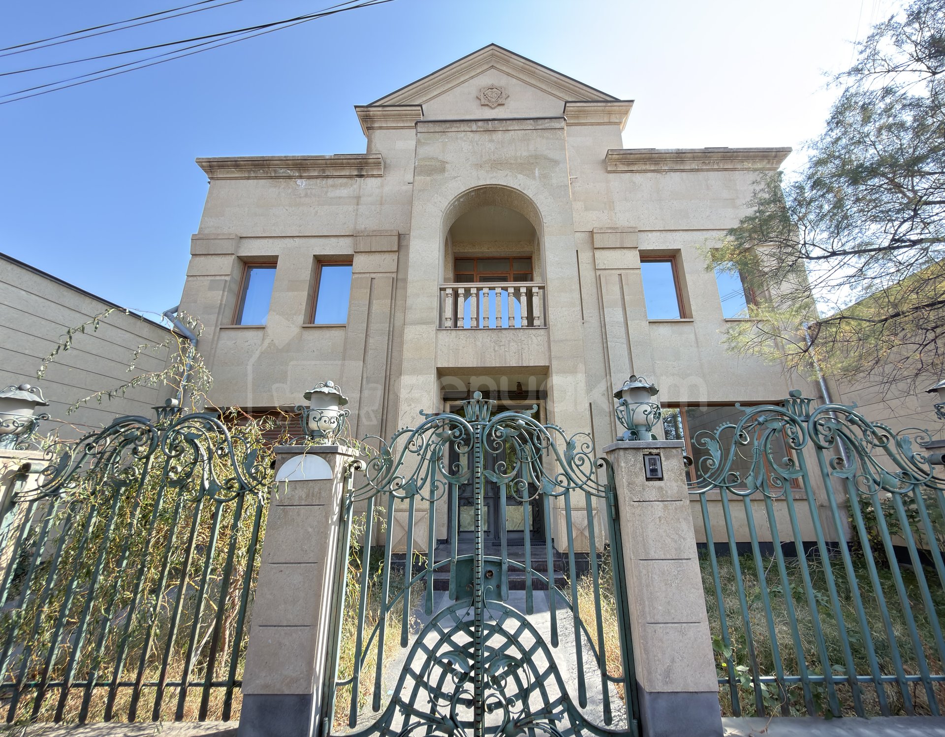 7 Սենյականոց Սեփական Տուն, 800քմ, Կապիտալ Վերանորոգված, Ավտոտնակով