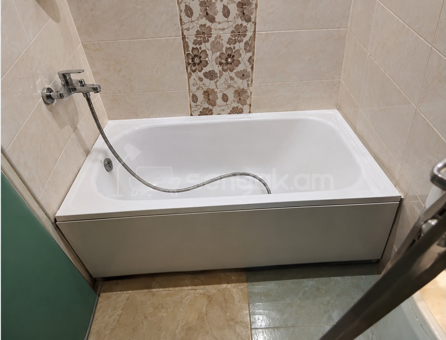 3 Սենյականոց Բնակարան Նորակառույցում, 125քմ, 4/10 հարկ, Կապիտալ Վերանորոգված