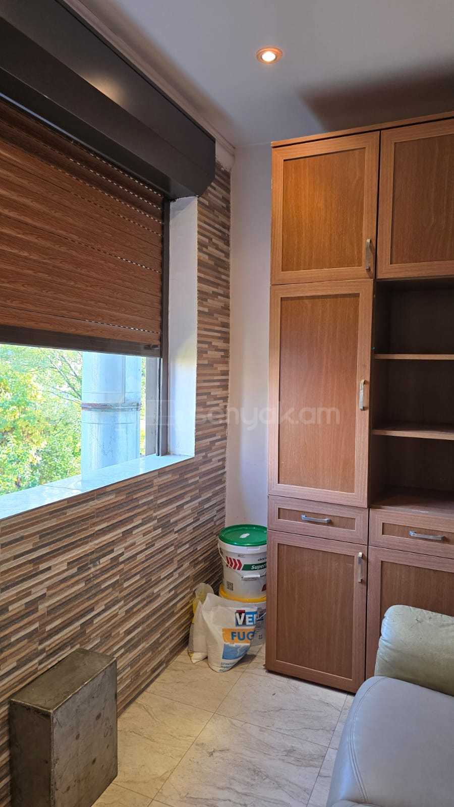 3 Սենյականոց Բնակարան Քարե Շենքում, 86քմ, 5/5 հարկ, Դիզայներական Վերանորոգված, Կահավորված, Արևկող