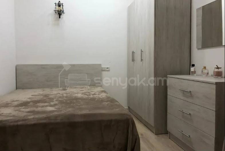 2 Սենյականոց Բնակարան Քարե Շենքում, 40քմ, 3/5 հարկ, Կապիտալ Վերանորոգված, Կահավորված
