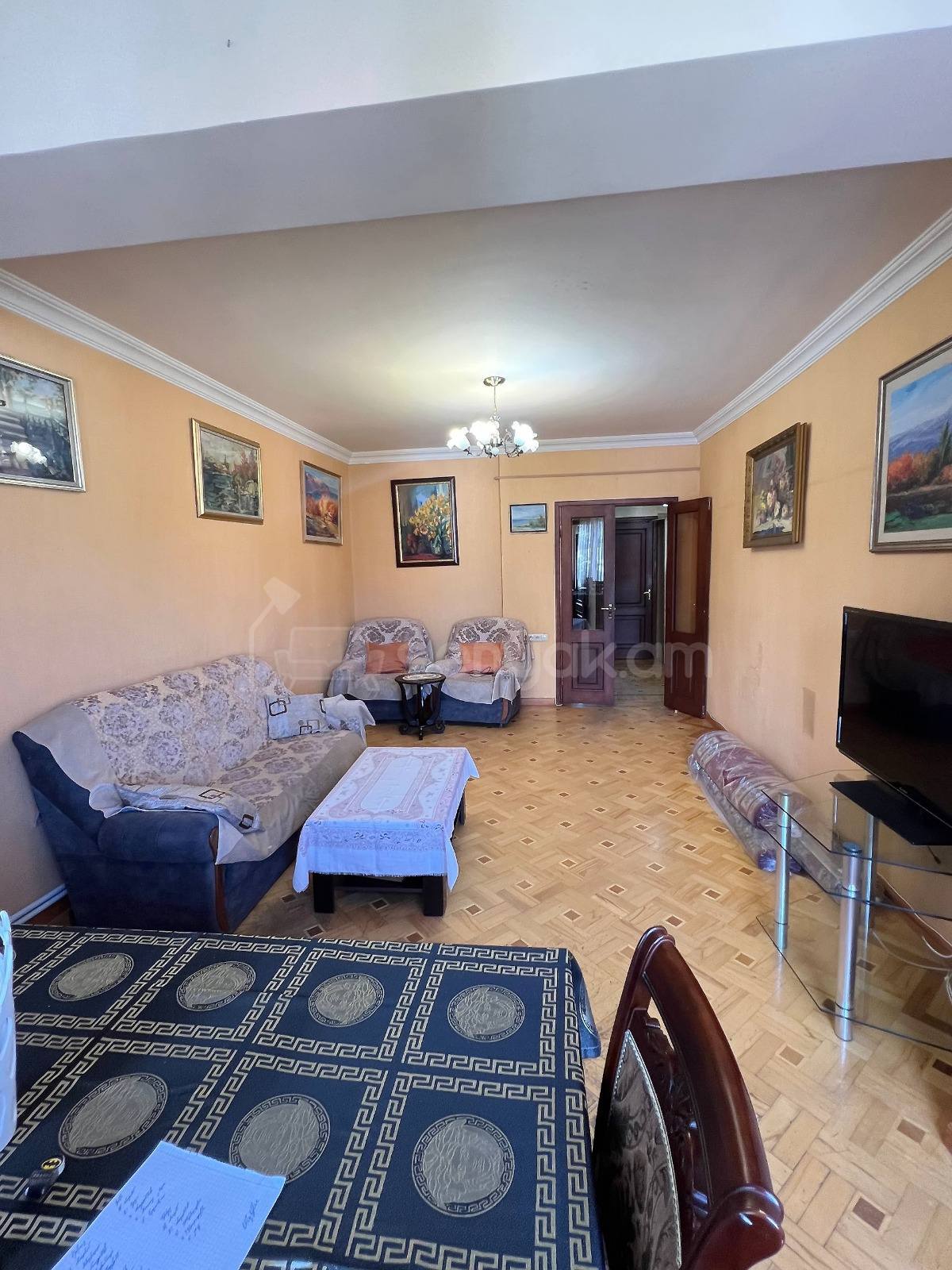 4 Սենյականոց Բնակարան Քարե Շենքում, 98քմ, 4/5 հարկ, Նորմալ Վիճակում