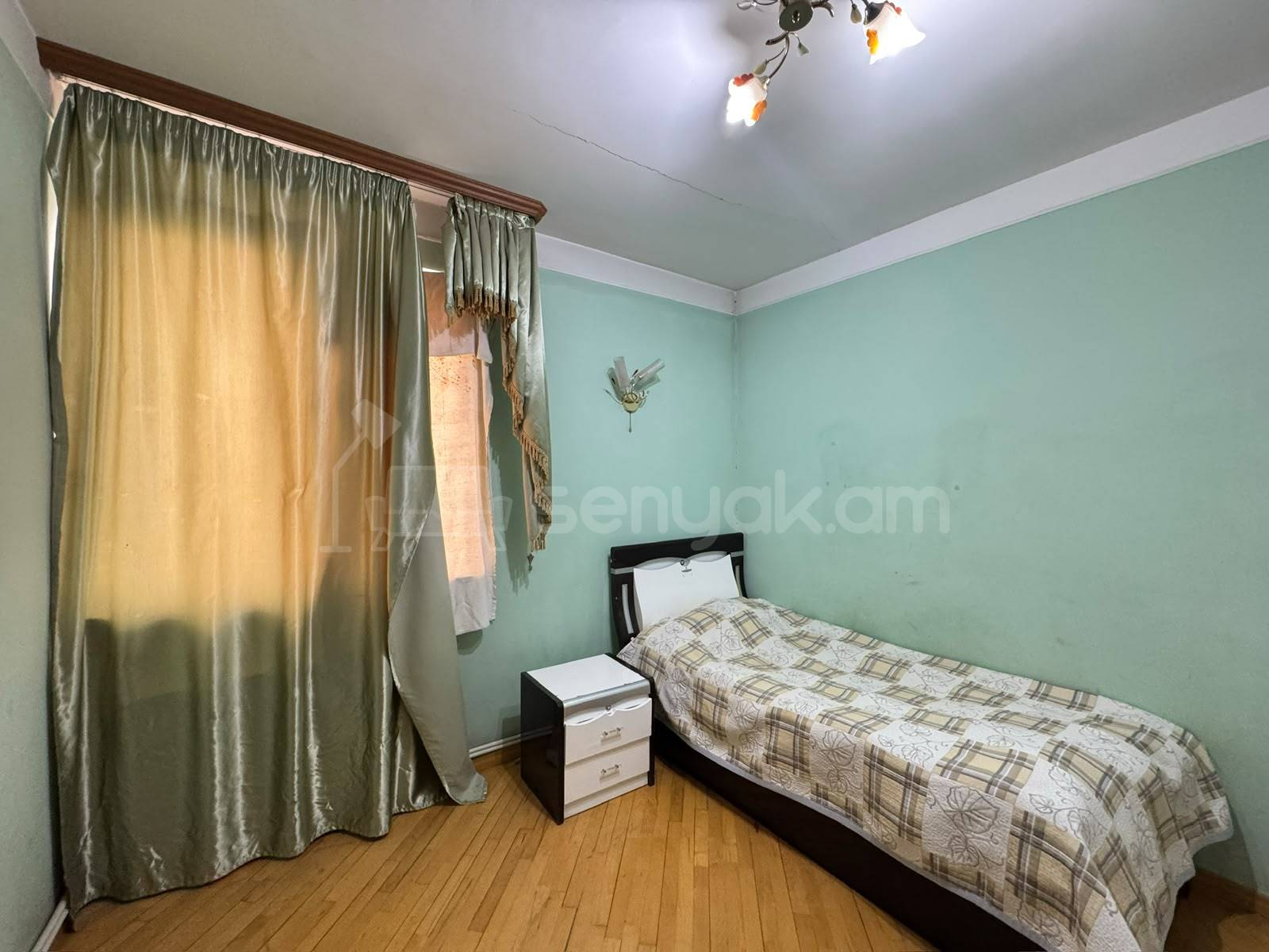 3 Սենյականոց Բնակարան, 89քմ, 4/9 հարկ, Նորմալ Վիճակում