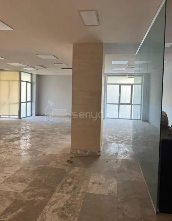 Նորակառույց Օֆիսային Տարածք, 360քմ