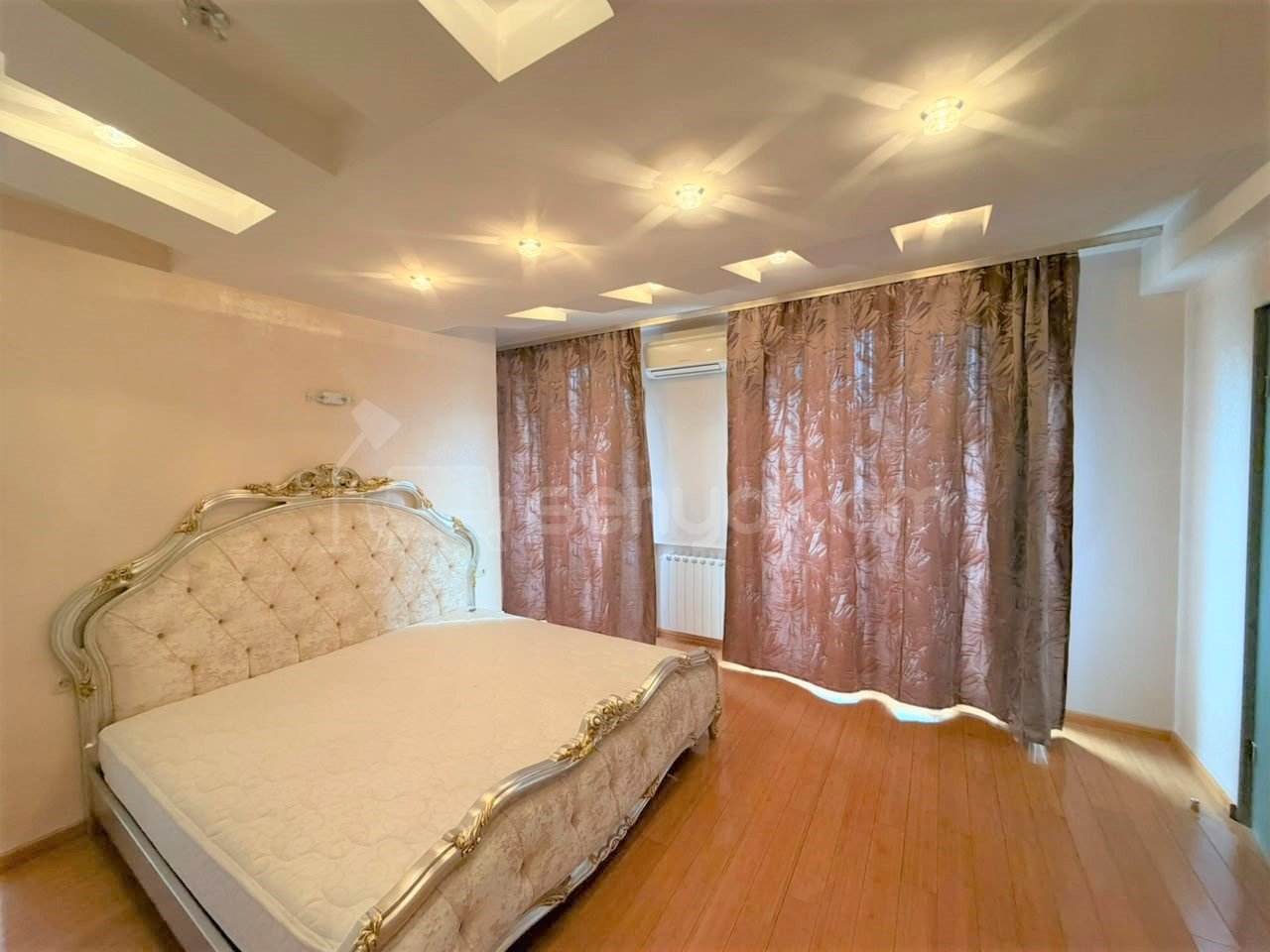 6 Սենյականոց Բնակարան Նորակառույցում, 416քմ, 9/10 հարկ, Դիզայներական Վերանորոգված