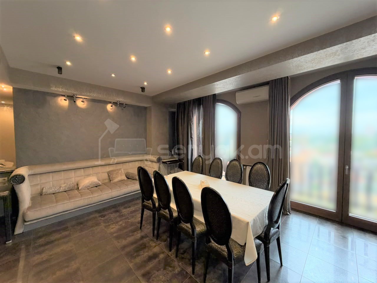 6 Սենյականոց Բնակարան Նորակառույցում, 416քմ, 9/10 հարկ, Դիզայներական Վերանորոգված