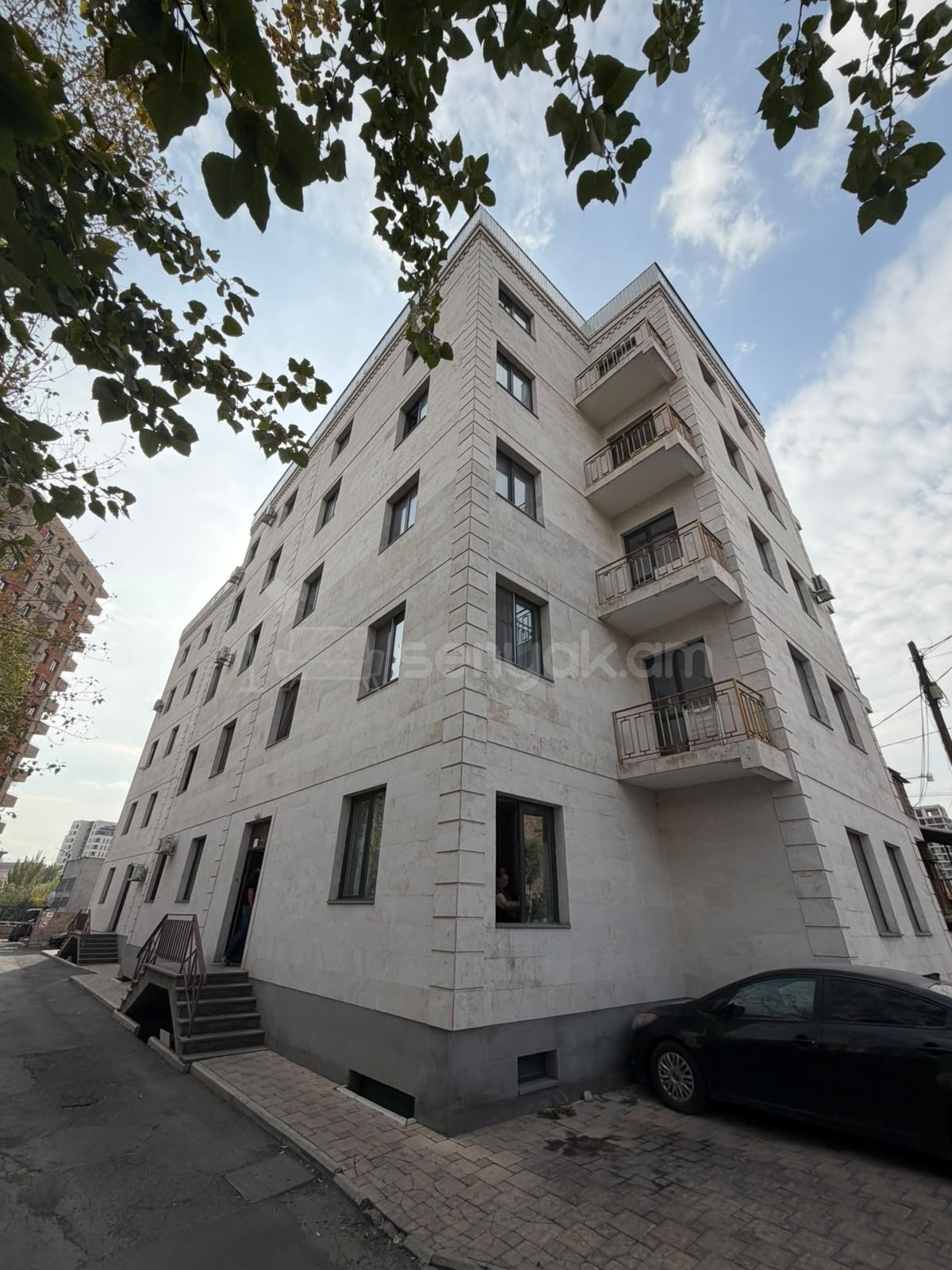 1 Սենյականոց Բնակարան Նորակառույցում, 20քմ, 1/5 հարկ, Կապիտալ Վերանորոգված, Կահավորված, Արևկող