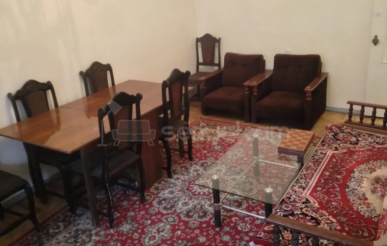 3 Սենյականոց Բնակարան Քարե Շենքում, 69քմ, 2/5 հարկ, Նորմալ Վիճակում, Կահավորված