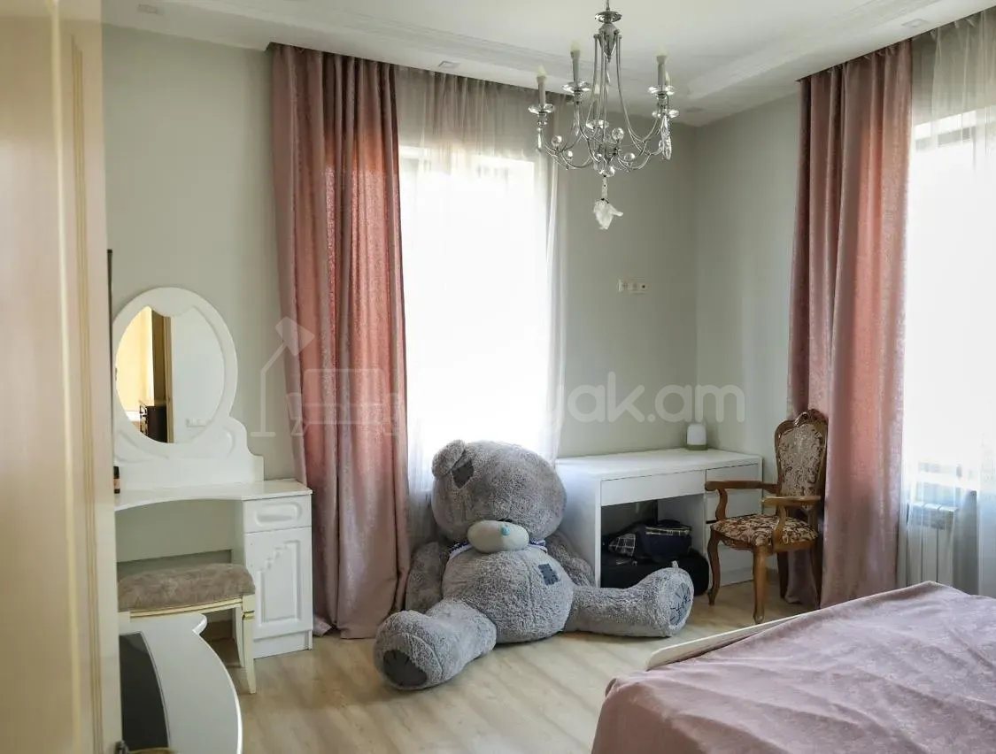 6 Սենյականոց Սեփական Տուն, 230քմ, Դիզայներական Վերանորոգված, Ավտոտնակով