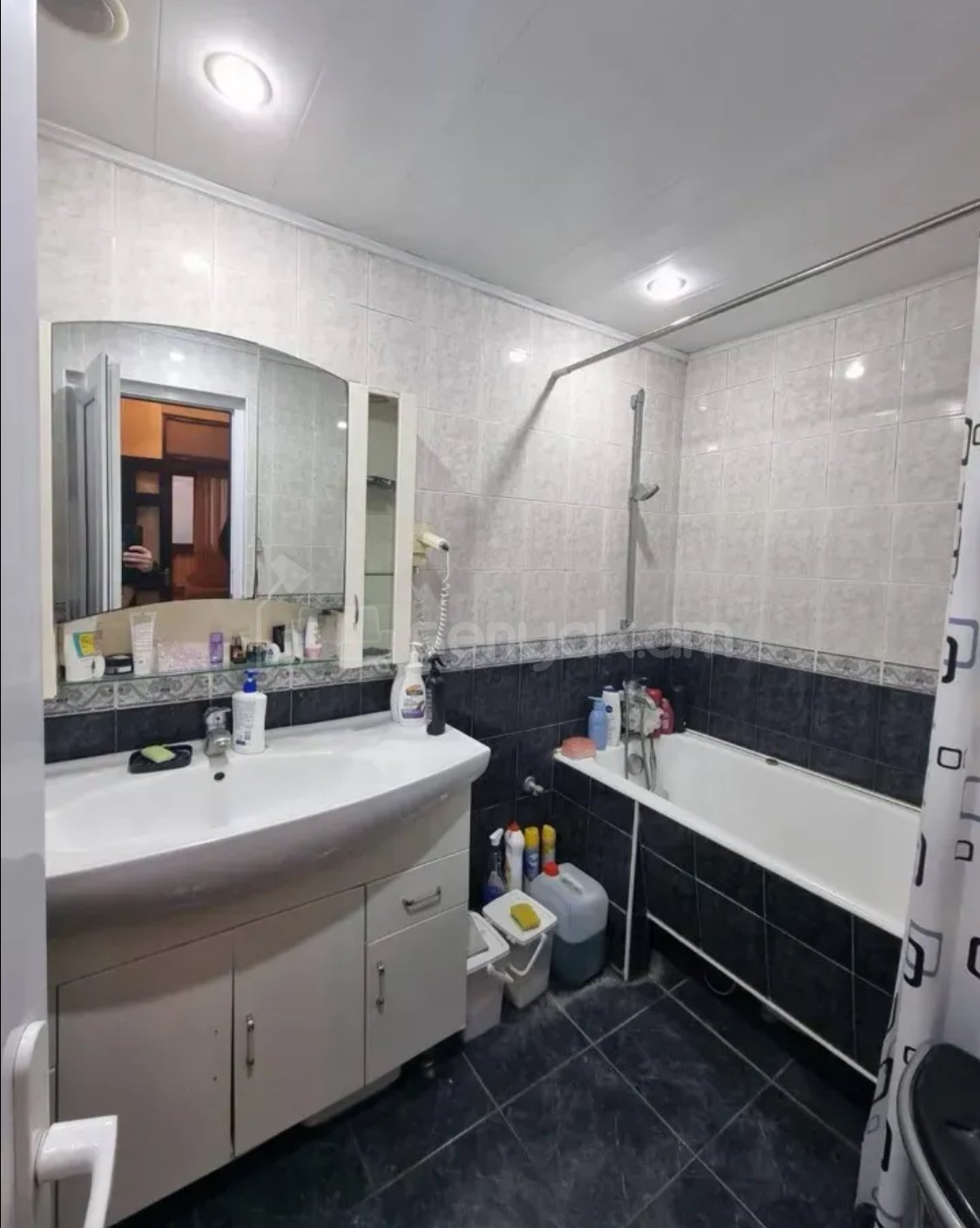 3 Սենյականոց Բնակարան, 85քմ, 11/14 հարկ, Կապիտալ Վերանորոգված, Կահավորված, Արևկող