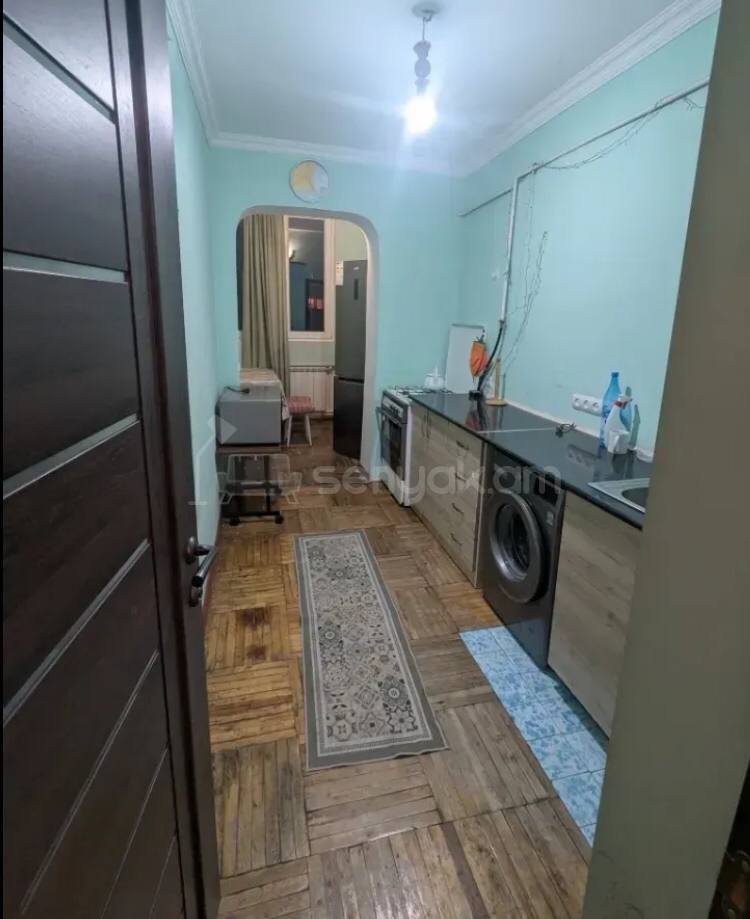1 Սենյականոց Բնակարան, 52քմ, 7/9 հարկ, Պետական Վիճակում, Կահավորված