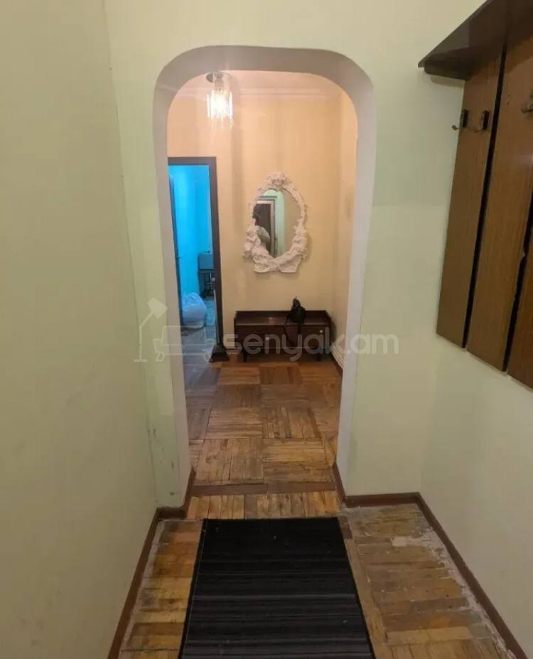 1 Սենյականոց Բնակարան, 52քմ, 7/9 հարկ, Պետական Վիճակում, Կահավորված