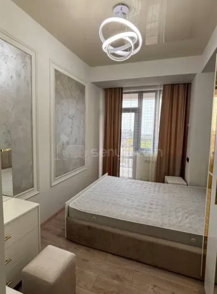 3 Սենյականոց Բնակարան Նորակառույցում, 74քմ, 2/10 հարկ, Կապիտալ Վերանորոգված, Կահավորված, Արևկող