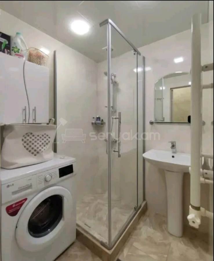 2 Սենյականոց Բնակարան Քարե Շենքում, 40քմ, 3/5 հարկ, Կապիտալ Վերանորոգված, Կահավորված, Արևկող