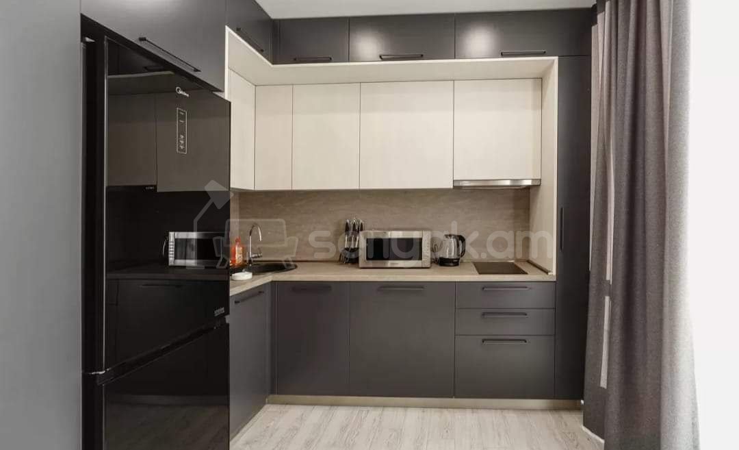 3 Սենյականոց Բնակարան Նորակառույցում, 80քմ, 8/10 հարկ, Դիզայներական Վերանորոգված