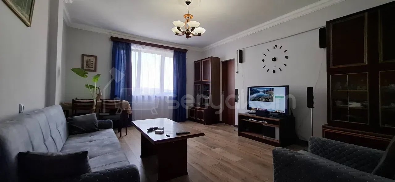 3 Սենյականոց Բնակարան, 70քմ, 12/12 հարկ, Նորմալ Վիճակում