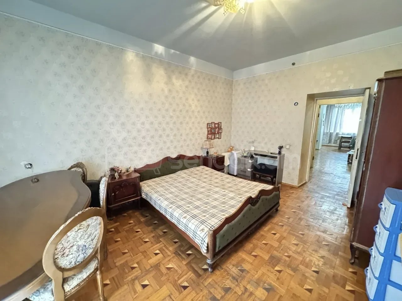 3 Սենյականոց Բնակարան Քարե Շենքում, 94քմ, 3/5 հարկ, Նորմալ Վիճակում
