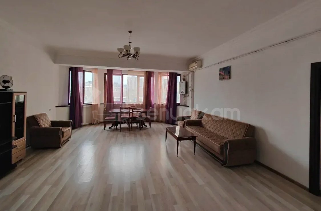 2 Սենյականոց Բնակարան Նորակառույցում, 78քմ, 4/11 հարկ, Կապիտալ Վերանորոգված, Կահավորված