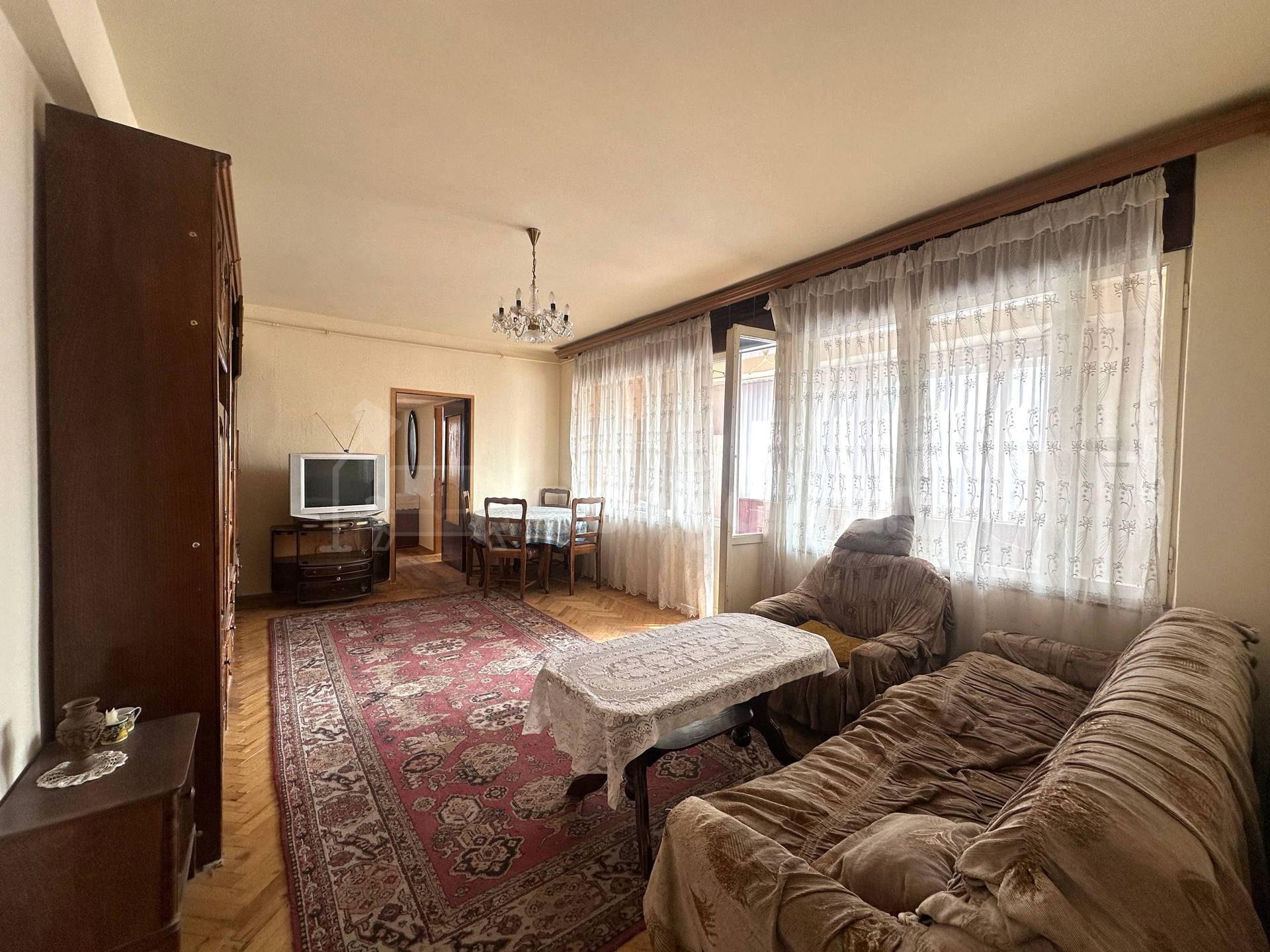 3 Սենյականոց Բնակարան, 74քմ, 8/9 հարկ, Նորմալ Վիճակում