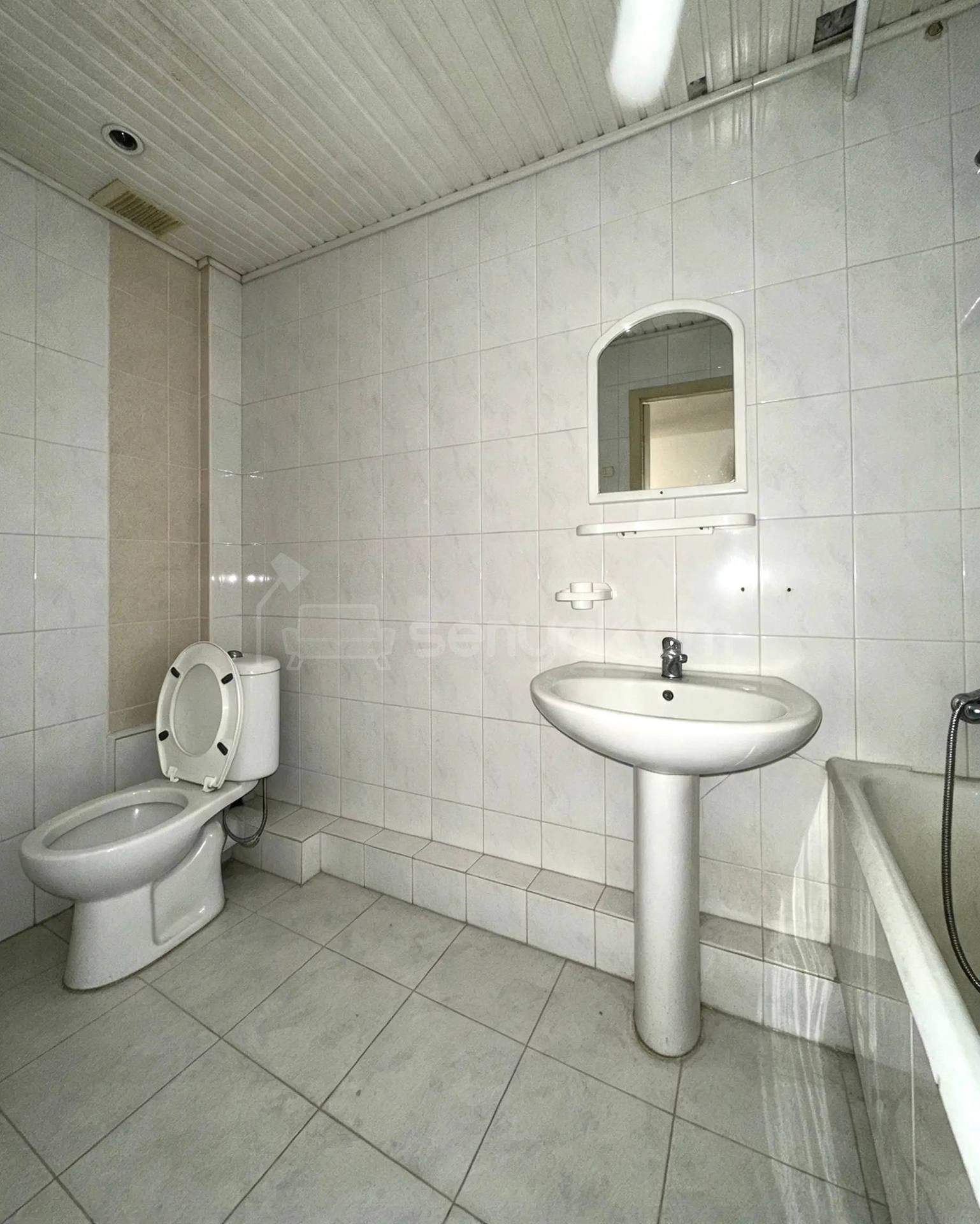 3 Սենյականոց Բնակարան, 74քմ, 8/9 հարկ, Նորմալ Վիճակում