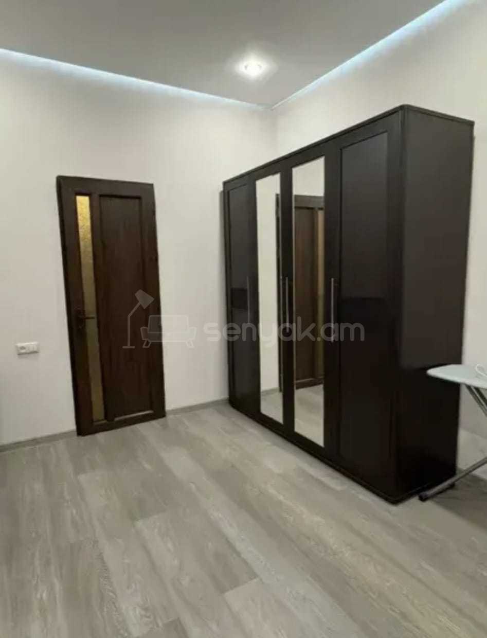 3 Սենյականոց Բնակարան Նորակառույցում, 105քմ, 12/14 հարկ, Կապիտալ Վերանորոգված, Կահավորված, Արևկող