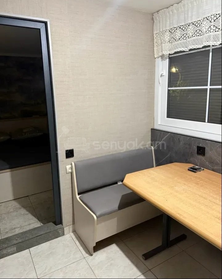 3 Սենյականոց Բնակարան Նորակառույց Քարե Շենքում, 85քմ, 3/5 հարկ, Կապիտալ Վերանորոգված, Կահավորված, Արևկող
