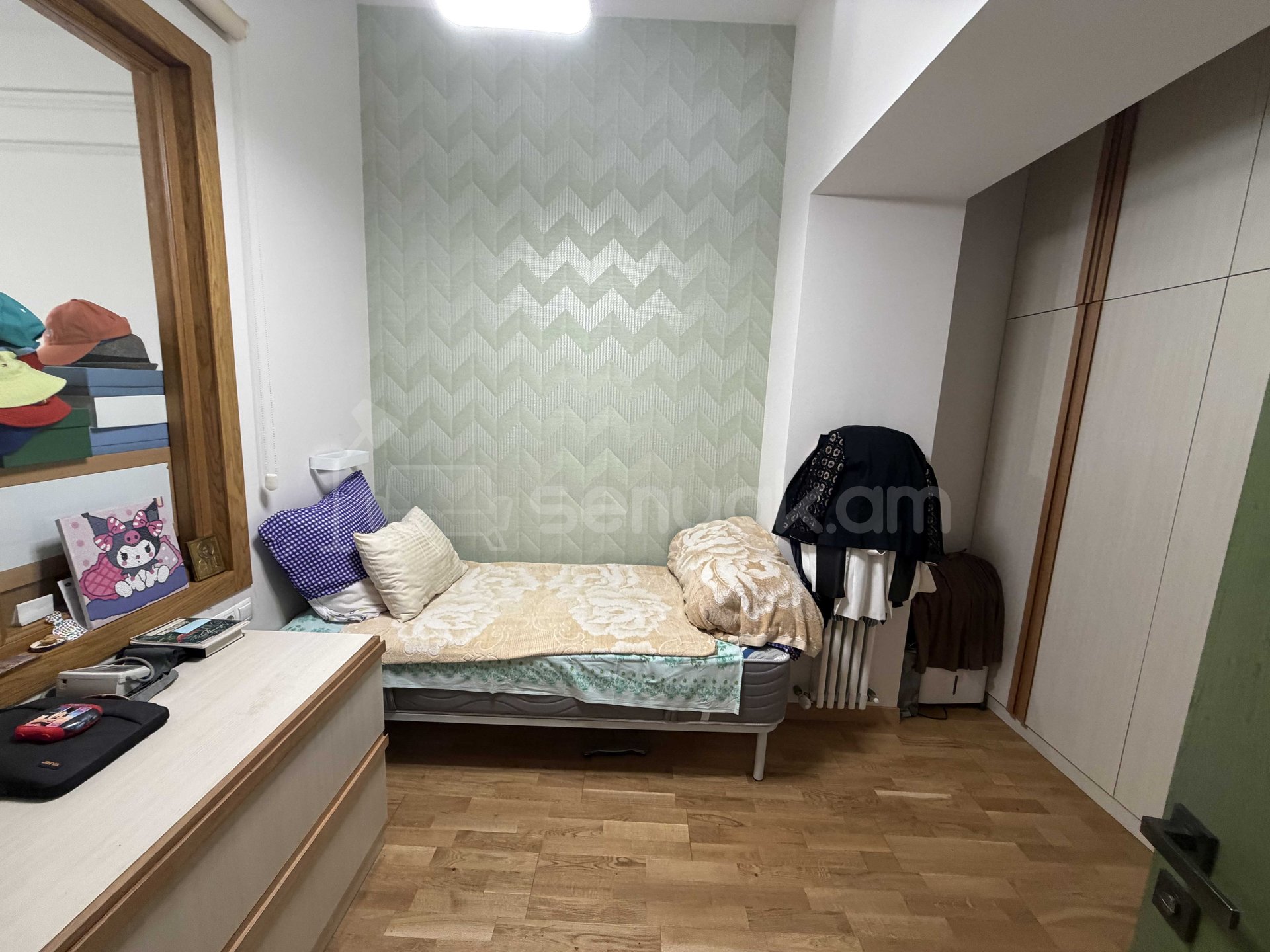 2 Սենյականոց Բնակարան Քարե Շենքում, 100քմ, 4/5 հարկ, Դիզայներական Վերանորոգված