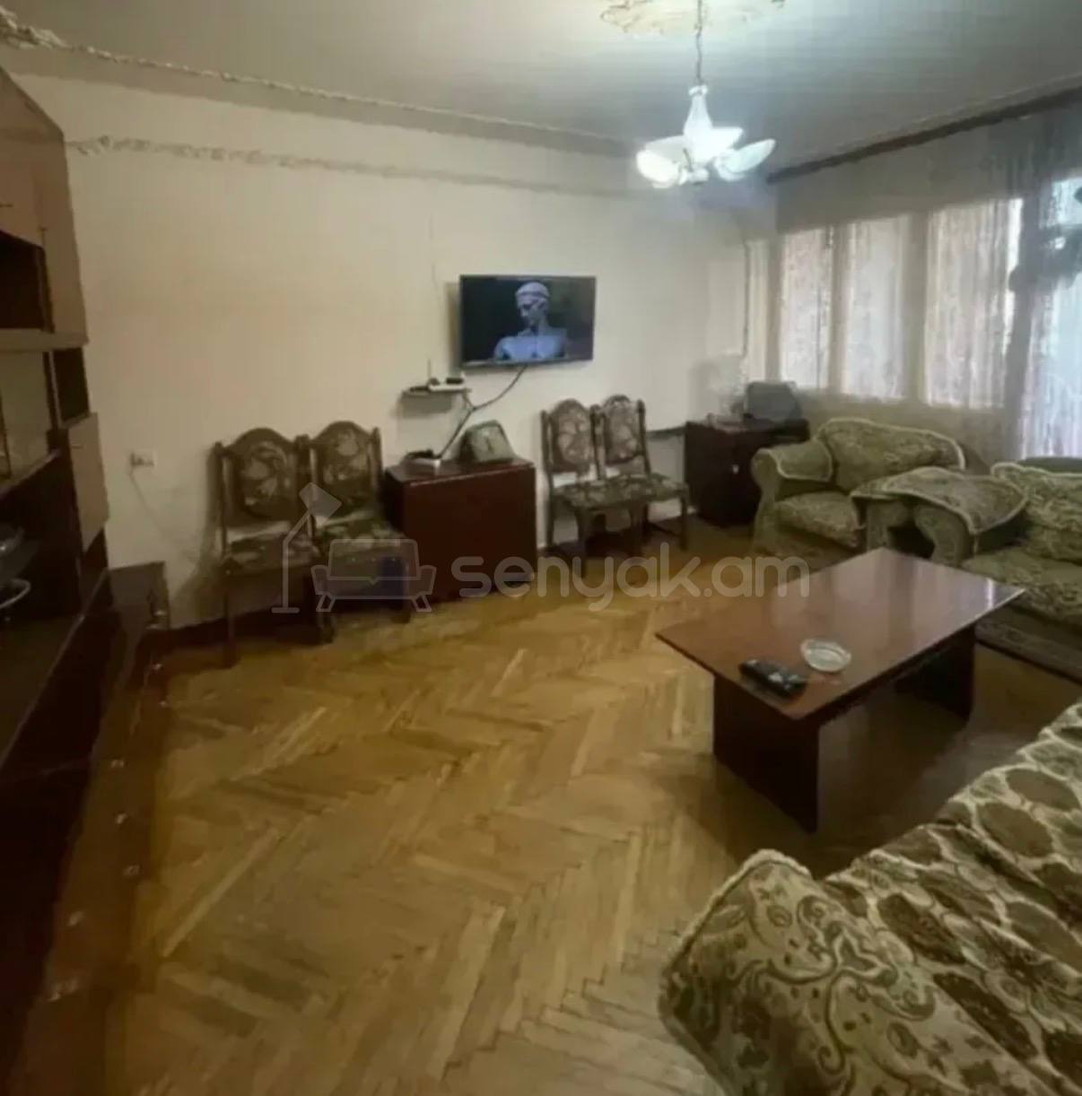 3 Սենյականոց Բնակարան Քարե Շենքում, 78քմ, 5/5 հարկ, Նորմալ Վիճակում