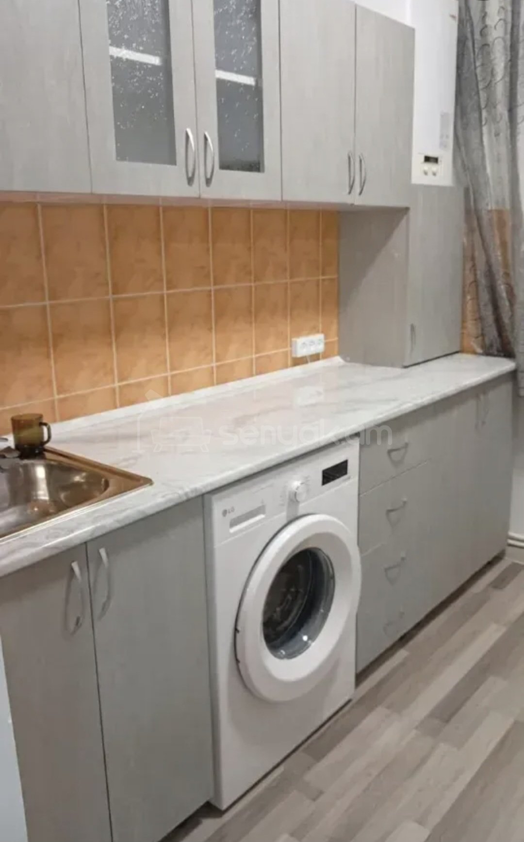 2 Սենյականոց Բնակարան Քարե Շենքում, 65քմ, 1/5 հարկ, Կապիտալ Վերանորոգված, Կահավորված, Արևկող