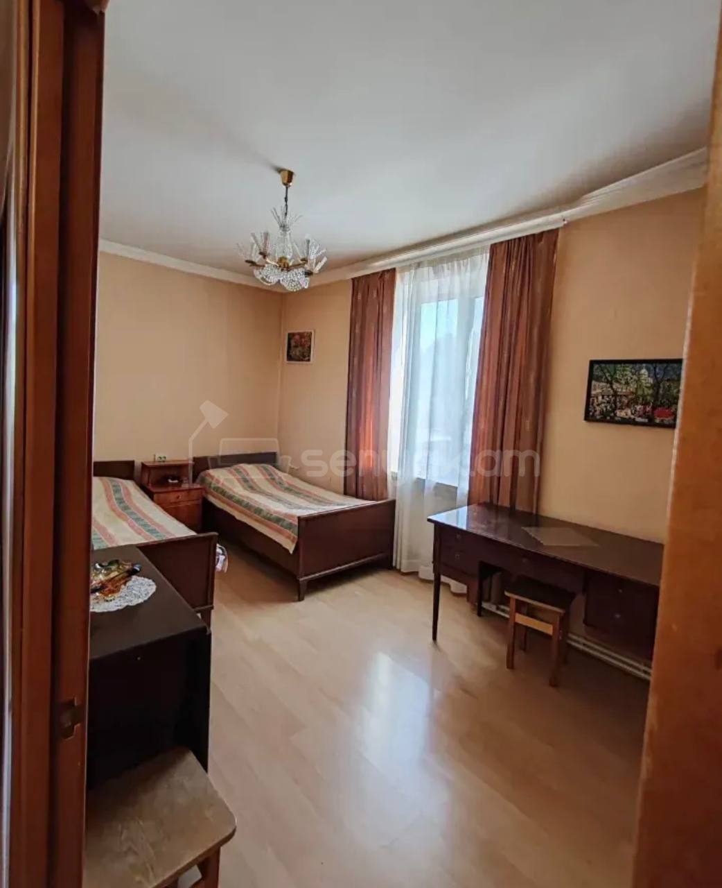 3 Սենյականոց Բնակարան Քարե Շենքում, 76քմ, 3/5 հարկ, Կապիտալ Վերանորոգված