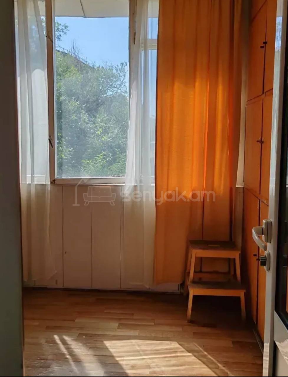 3 Սենյականոց Բնակարան Քարե Շենքում, 76քմ, 3/5 հարկ, Կապիտալ Վերանորոգված