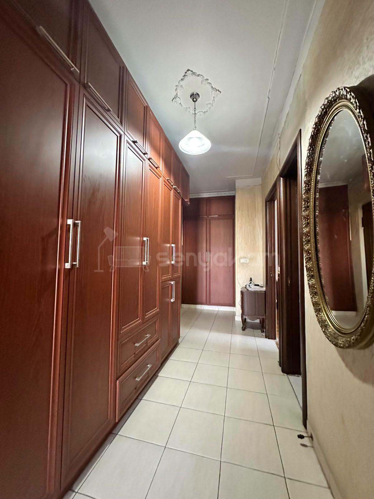 2 Սենյականոց Բնակարան, 61քմ, 7/9 հարկ, Նորմալ Վիճակում