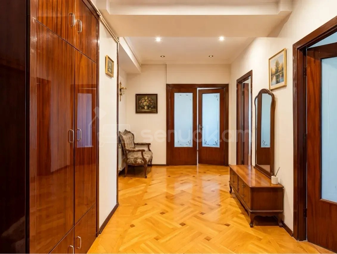 4 Սենյականոց Բնակարան, 120քմ, 6/16 հարկ, Կապիտալ Վերանորոգված, Կահավորված, Արևկող