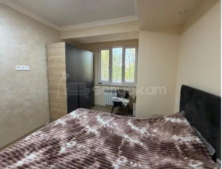 2 Սենյականոց Բնակարան, 50քմ, 3/9 հարկ, Դիզայներական Վերանորոգված, Կահավորված, Արևկող